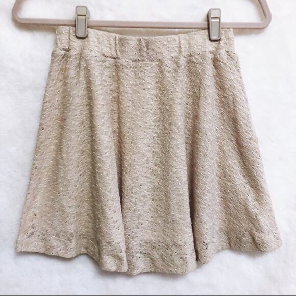 Headline Seoul Cream Flowy Mini Skater Skirt - Picture 4 of 8